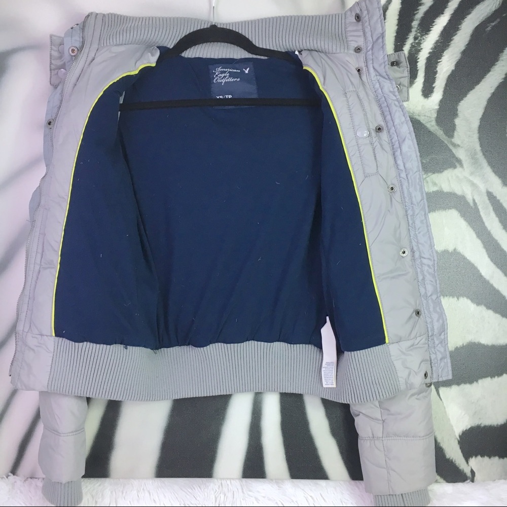 💙SOLD💙AEO Grey Silver Warm Puffer Coat Faux Fur - Picture 6 of 8